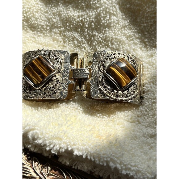 Vintage Wide Ornate Filigree Engraved Gold Tone Brown Agate Panel link Bracelet - Picture 4 of 14